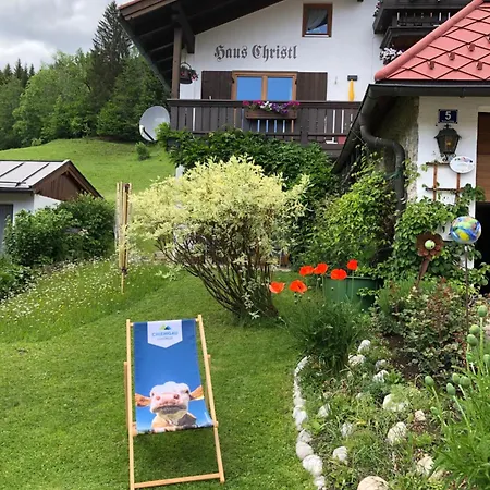 Haus Christl Reit Im Winkl, Kostenloser Parkplatz, Spuelmaschine, 5 Minuten Zum Ortszentrum, Ruhige Lage, Wlan Reit im Winkl