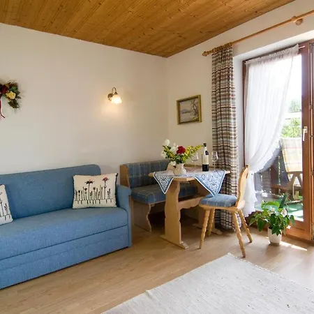 Appartamento Haus Christl Reit Im Winkl, Kostenloser Parkplatz, Spuelmaschine, 5 Minuten Zum Ortszentrum, Ruhige Lage, Wlan