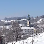 Haus Christl Reit Im Winkl, Kostenloser Parkplatz, Spuelmaschine, 5 Minuten Zum Ortszentrum, Ruhige Lage, Wlan *