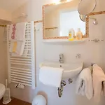 Διαμέρισμα Haus Christl Reit Im Winkl, Kostenloser Parkplatz, Spuelmaschine, 5 Minuten Zum Ortszentrum, Ruhige Lage, Wlan Reit im Winkl